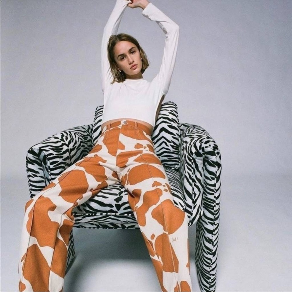 Lisa says gah Robyn pants